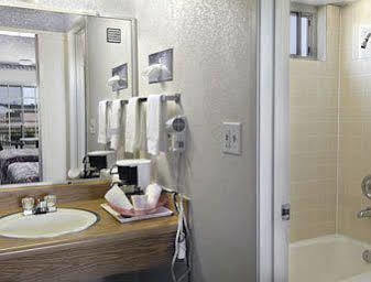 Howard Johnson University - Sdsu - State University Hotel 2*