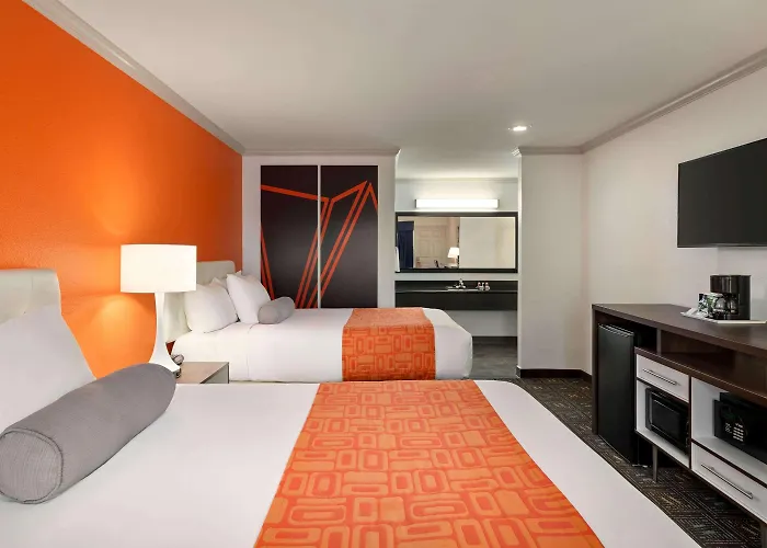 Howard Johnson University Inn - Sdsu - San Diego State University
